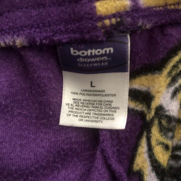 Like new LSU fleece pajama pants with pockets and drawstring - Picture 5 of 6